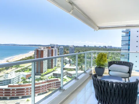 Apartamento 3 dormitorios en Playa Mansa