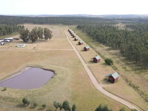 Posada de Campo con 10 cabañas  completas en Maldonado