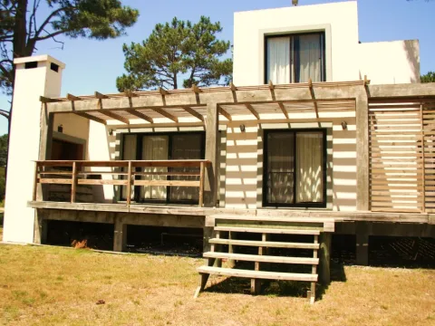 VENTA CASA 3 DORMITORIOS EN LA BARRA ZONA LA HORQUETA — foto 4