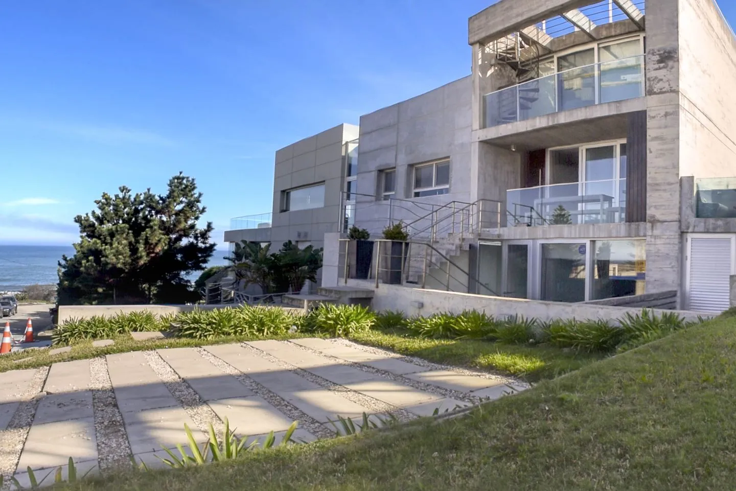 VENTA DE MB CASA 5 DORM LA BARRA A PASOS DE LA PLAYA — foto 1