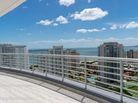 Pent-house 2 dormitorios en venta- Playa Mansa