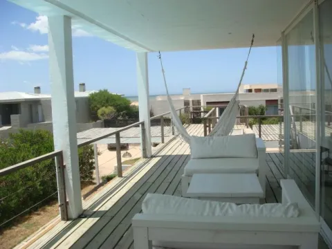 Alquiler casa 3 DORMITORIOS barrio Club de Mar — foto 4