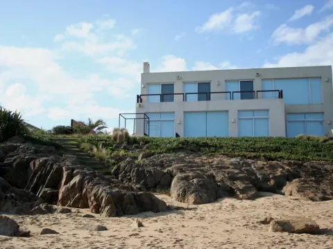 ALQUILER TEMPORAL CASA 5 DORMITORIOS, LA BARRA — foto 2