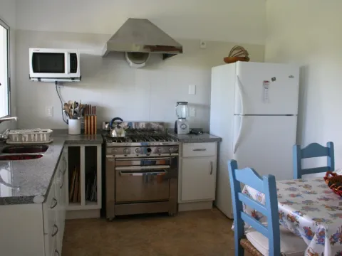 ALQ TEMPORARIO CASA 4 DORMITORIOS LA BARRA MB UBICACIÓN — foto 5