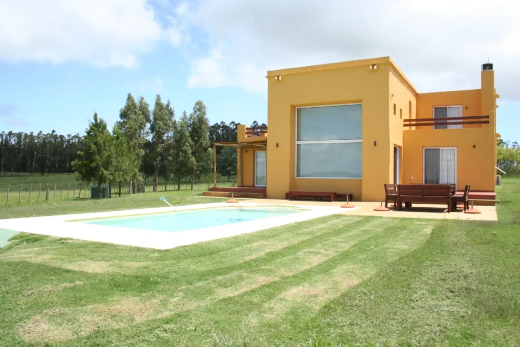 VENTA CHACRA 20,64 HAS CASA 3 DORM C/PISCINA MANANTIALES — foto 4