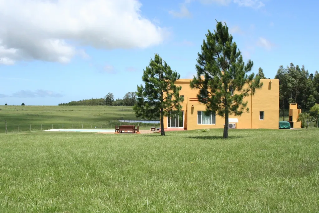 VENTA CHACRA 20,64 HAS CASA 3 DORM C/PISCINA MANANTIALES — foto 5