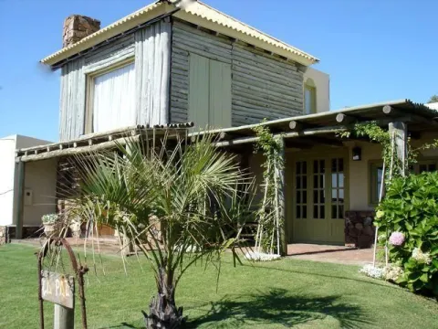 Alquiler y venta casa 4 dorm en Pueblo de Jose Ignacio
