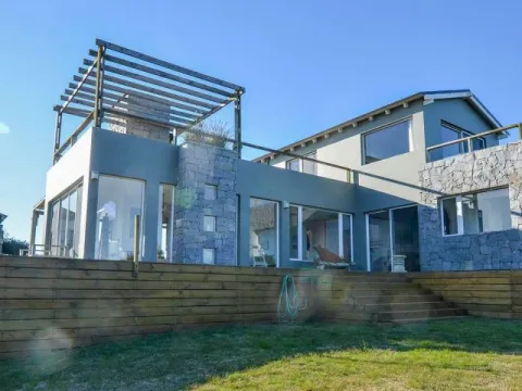 Alquiler casa 5 dorm en Arenas de Jose Ignacio frente al mar — foto 2