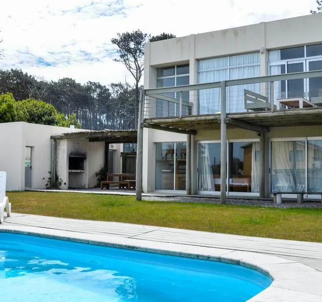 Alquiler casa 3 dorm en La juanita a 3' de jose Ignacio — foto 2