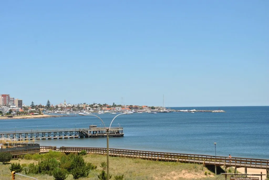 Apartamento en alquiler 4 dormitorios- Playa Mansa — foto 1