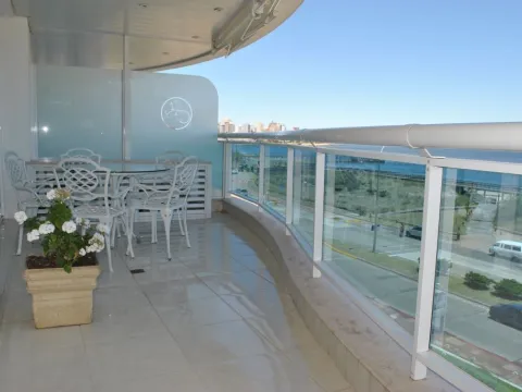 Apartamento en alquiler 4 dormitorios- Playa Mansa — foto 2