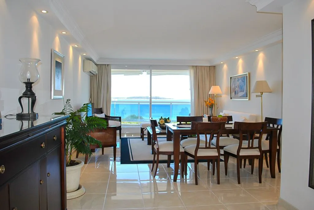 Apartamento en alquiler 4 dormitorios- Playa Mansa — foto 3