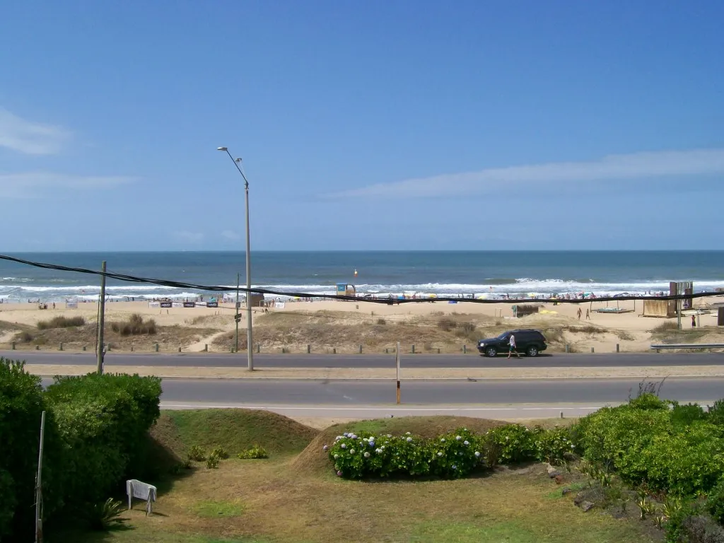 ALQ TEMP,CASA, 4 DORMITORIOS, MONTOYA — foto 3