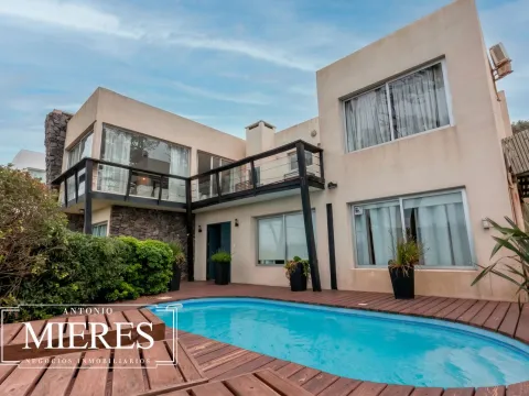 VENTA ,CASA ,6 DORMITORIOS ,MONTOYA, C/PISCINA