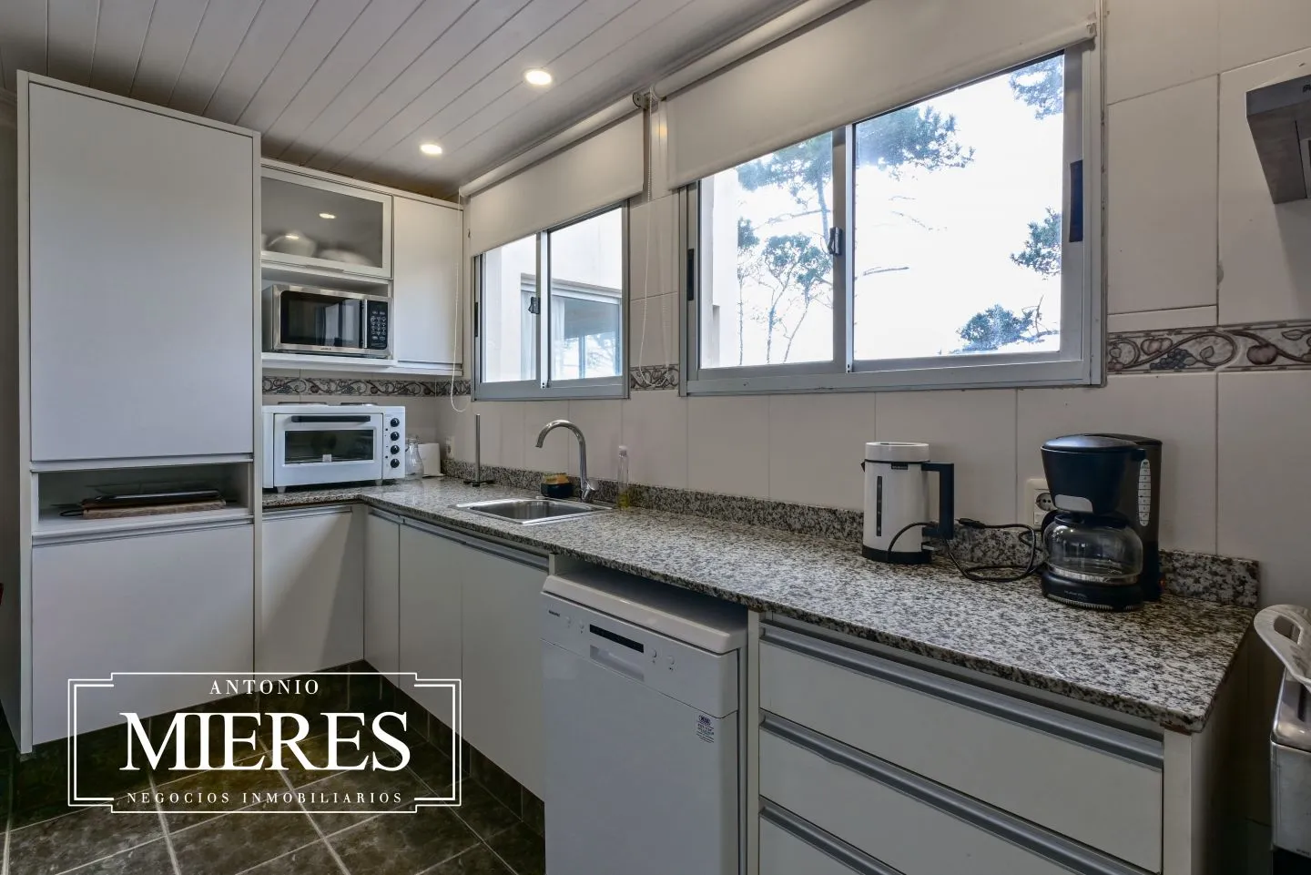 VENTA ,CASA ,6 DORMITORIOS ,MONTOYA, C/PISCINA — foto 8