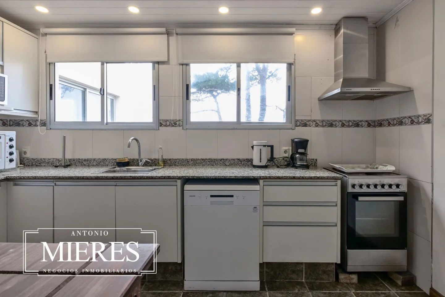 VENTA ,CASA ,6 DORMITORIOS ,MONTOYA, C/PISCINA — foto 10