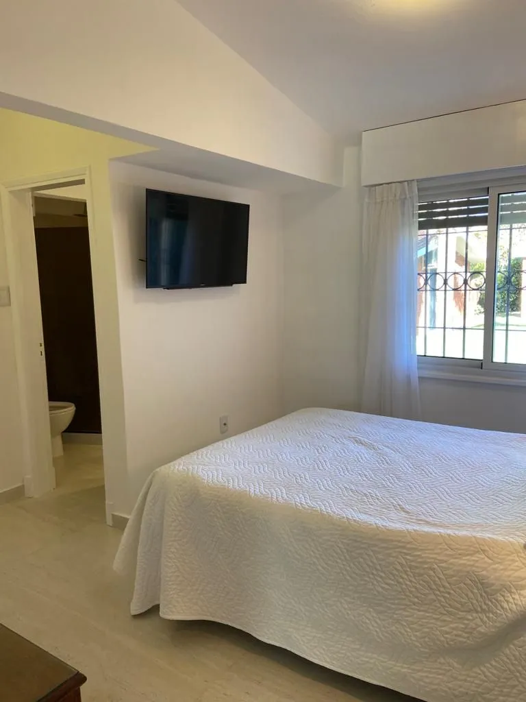 Alquiler temporada casa 3 dormitorios- Playa Mansa — foto 13
