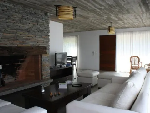 ALQUILER TEMP CASA 4 DORM C/PSCINA EN MONTOYA MB UBICACION — foto 4
