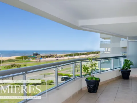 Venta apartamento 3 dormitorios- Playa Brava