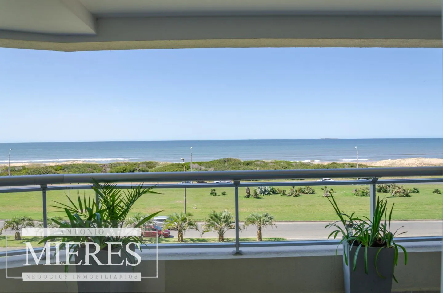 Venta apartamento 3 dormitorios - Playa Brava — foto 3