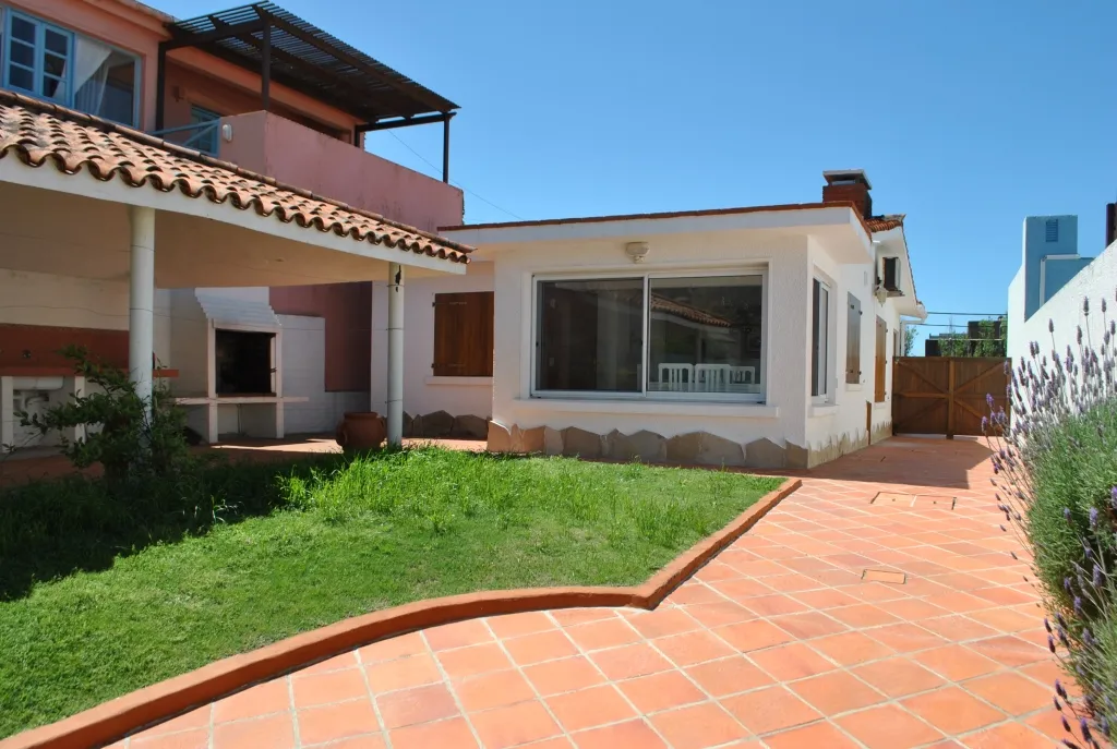 ALQUILER TEMP CASA 2 DORM EN MANANTIALES MB UBICACION — foto 18