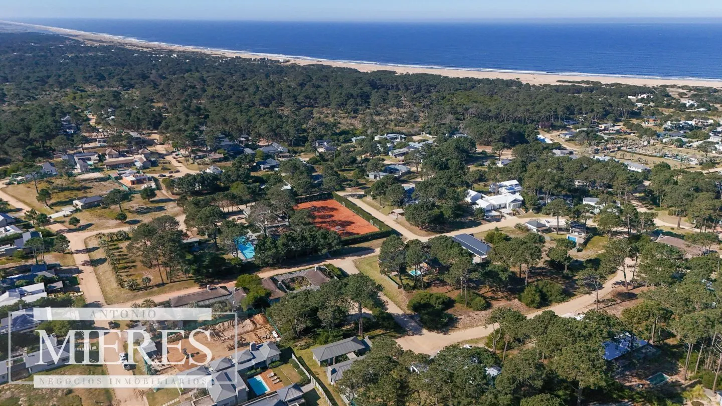 Lote en venta de 1000m2 en barrio privado Pinar del Faro — foto 11