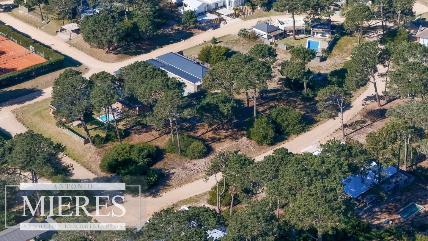 Lote de 1000m2 en venta en barrio Pinar del Faro — foto 6