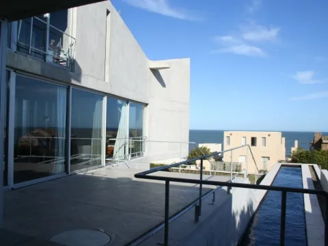 VENTA CASA 4 DORM C/PSICINA Y MB VISTA EN PUNTA PIEDRAS — foto 5