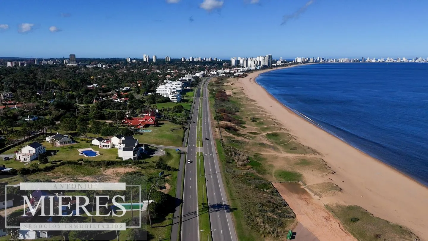Venta lote en primera linea - Playa Mansa — foto 3