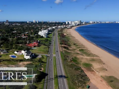 Venta lote en primera linea - Playa Mansa — foto 3
