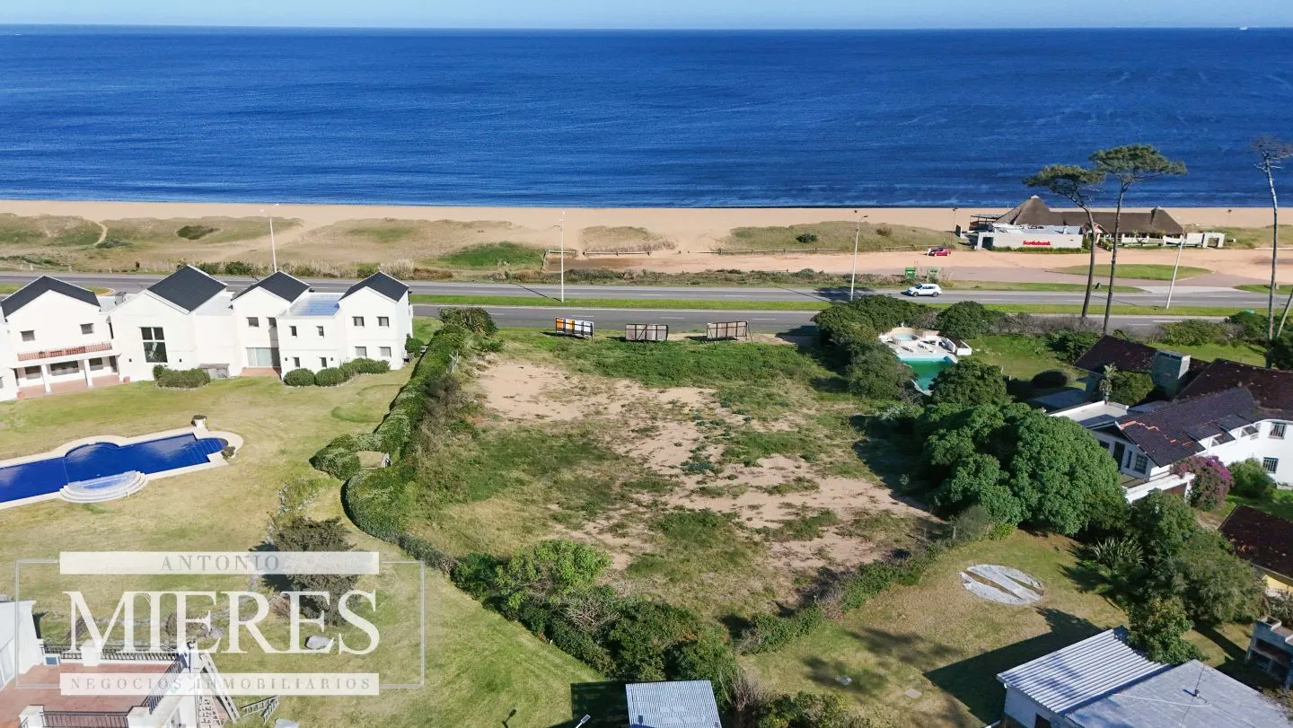 Venta lote en primera linea - Playa Mansa — foto 8