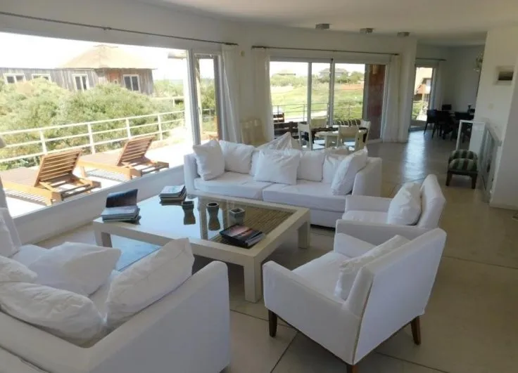VENTA ALQ TEMP CASA 5 DORM PISCINA A MTS DE PLAYA PTA PIEDRA — foto 7
