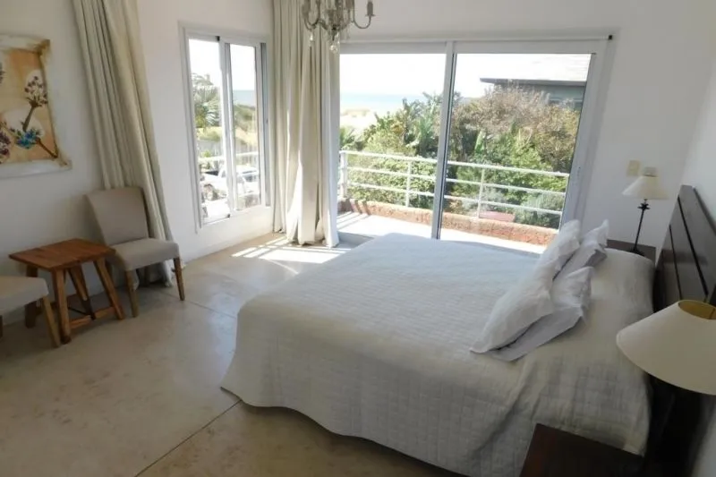 VENTA ALQ TEMP CASA 5 DORM PISCINA A MTS DE PLAYA PTA PIEDRA — foto 16