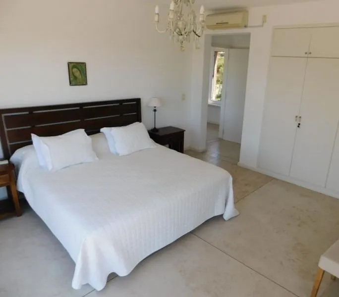 VENTA ALQ TEMP CASA 5 DORM PISCINA A MTS DE PLAYA PTA PIEDRA — foto 17