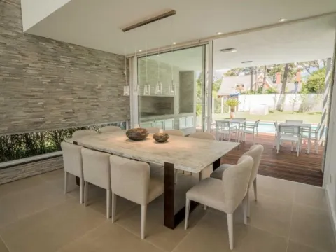 Venta casa 4 dormitorios- Bvar Artigas Barrio Privado — foto 4