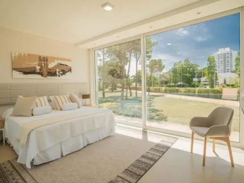 Venta casa 4 dormitorios- Bvar Artigas Barrio Privado — foto 5
