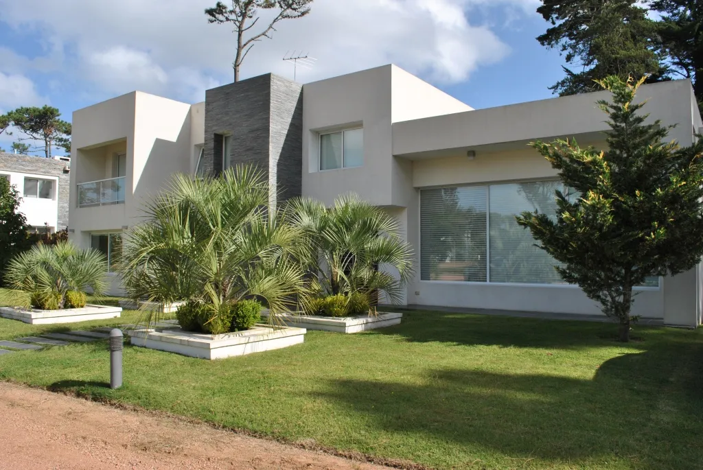 Venta casa 4 dormitorios - Bvar Aritgas Barrio Privado — foto 1