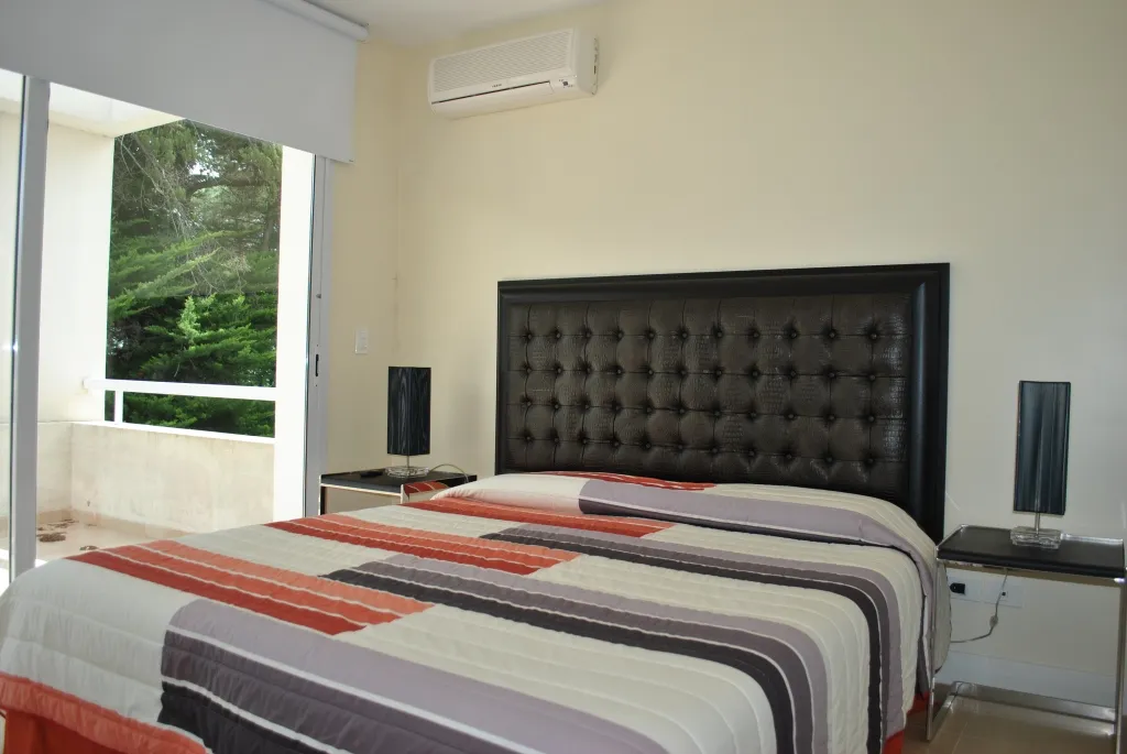 Venta casa 4 dormitorios - Bvar Aritgas Barrio Privado — foto 11