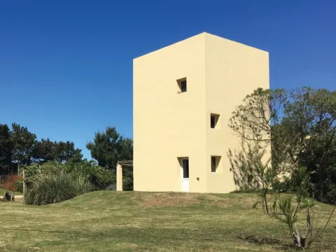 ALQ TEMP CASA 2 DORM EN PUNTA PIEDRAS A PASOS DE LA PLAYA