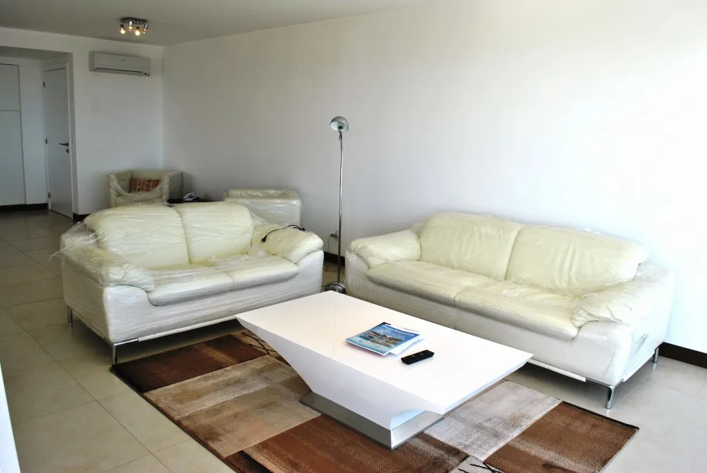 Venta apartamento 4 dormitorios- Playa Mansa — foto 4