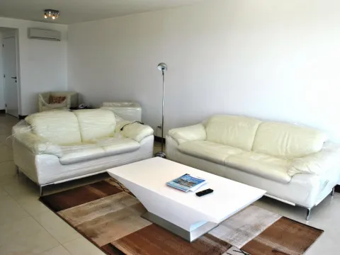 Venta apartamento 4 dormitorios- Playa Mansa — foto 4