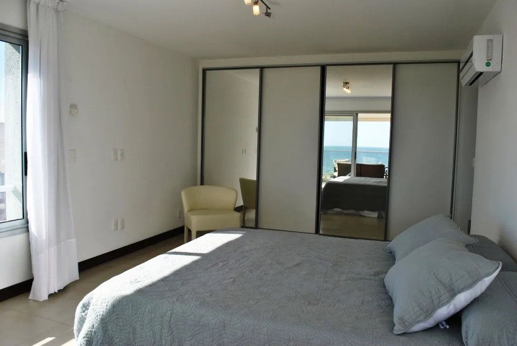 Venta apartamento 4 dormitorios- Playa Mansa — foto 10