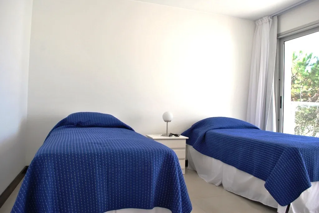 Venta apartamento 4 dormitorios- Playa Mansa — foto 14
