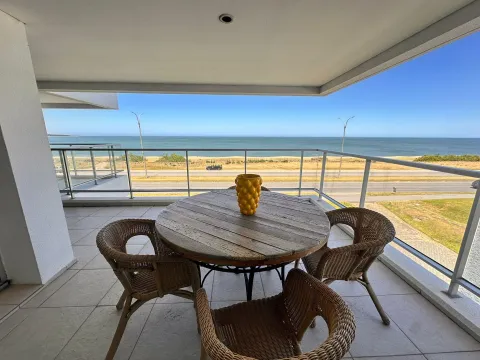 Alquiler apartamento 4 dormitorios - Playa Mansa