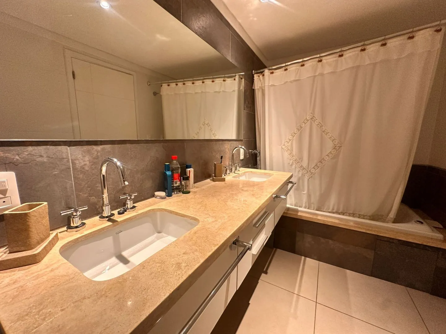 Alquiler apartamento 4 dormitorios - Playa Mansa — foto 14