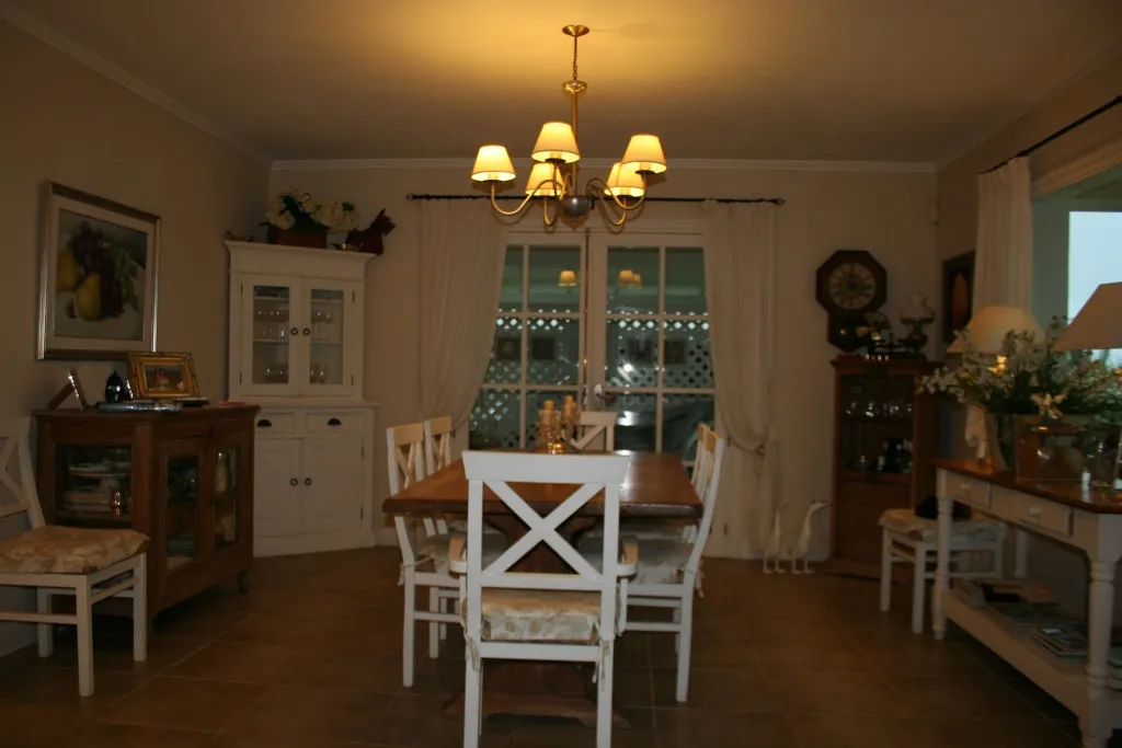 VENTA CASA 4 DORMITORIOS C/PISCINA MB UBICACION LA BARRA — foto 6