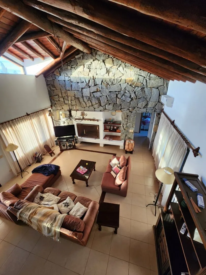 VENTA CASA 4 DORMITORIOS EN B° CERRADO EL QUIJOTE LA BARRA — foto 13